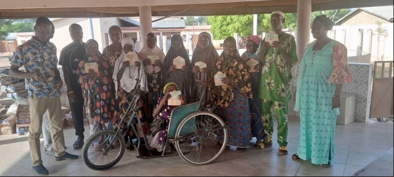 Grupo de beneficiarios del proyecto en Benín, África Occidental.