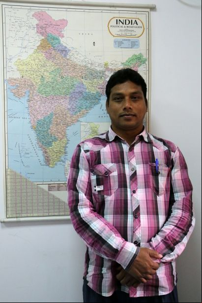 Father Manoj en su visita a Manos Unidas 