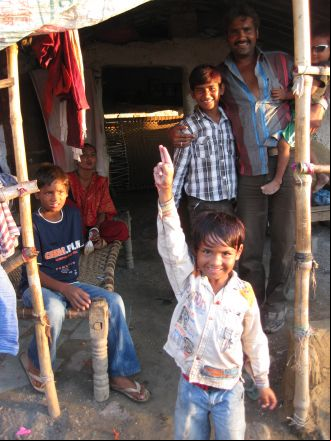 Rescate y rehabilitación de niños trabajadores de la estación de tren de Varanasi