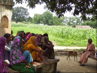 Encuentro de mujeres en una población rural de la India. Foto: Manos Unidas