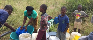 Sólo un 3% de la población disponía de agua canalizada en esta zona de Mozambique.  